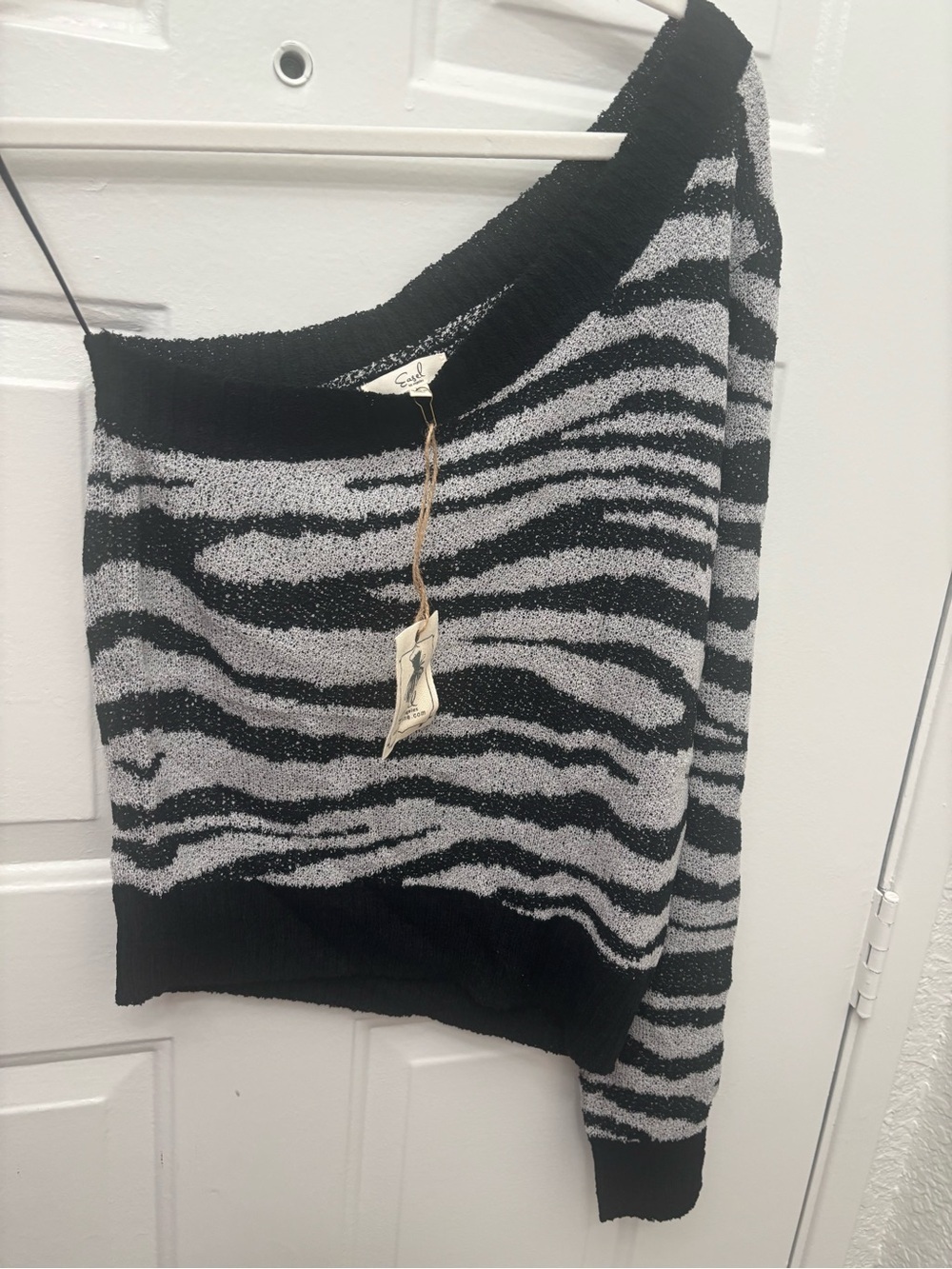 easel Black & Gray Zebra Off-Shoulder Knit Sweater